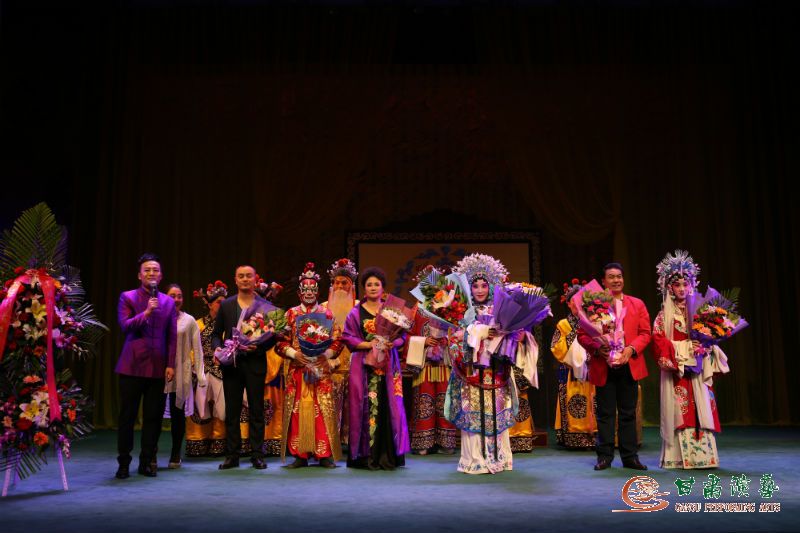 溫彩霞同志從藝35周年個人專場演出圓滿結束
