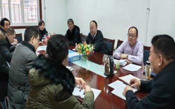 集團領(lǐng)導(dǎo)赴省舞臺美術(shù)工廠宣布人事任免決定