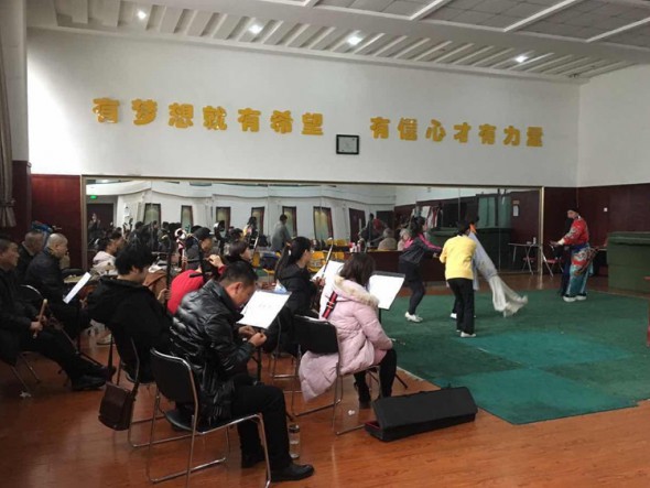 數(shù)九之中練本領，正月為民送歡樂——甘肅演藝集團秦腔藝術(shù)劇院認真?zhèn)鋺?zhàn)正月演出任務