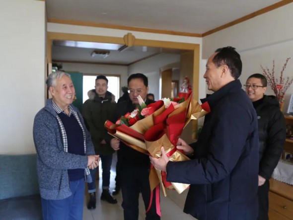 致一聲問候 · 送一片祝福——甘肅演藝集團(tuán)歌舞劇院開展新春走訪慰問活動