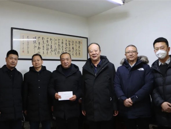 迎新春 送祝福 濃濃關(guān)懷暖人心——甘肅演藝集團(tuán)黨委委員、副總經(jīng)理王衛(wèi)平同志一行赴歌舞劇院開展春節(jié)前走訪慰問活動